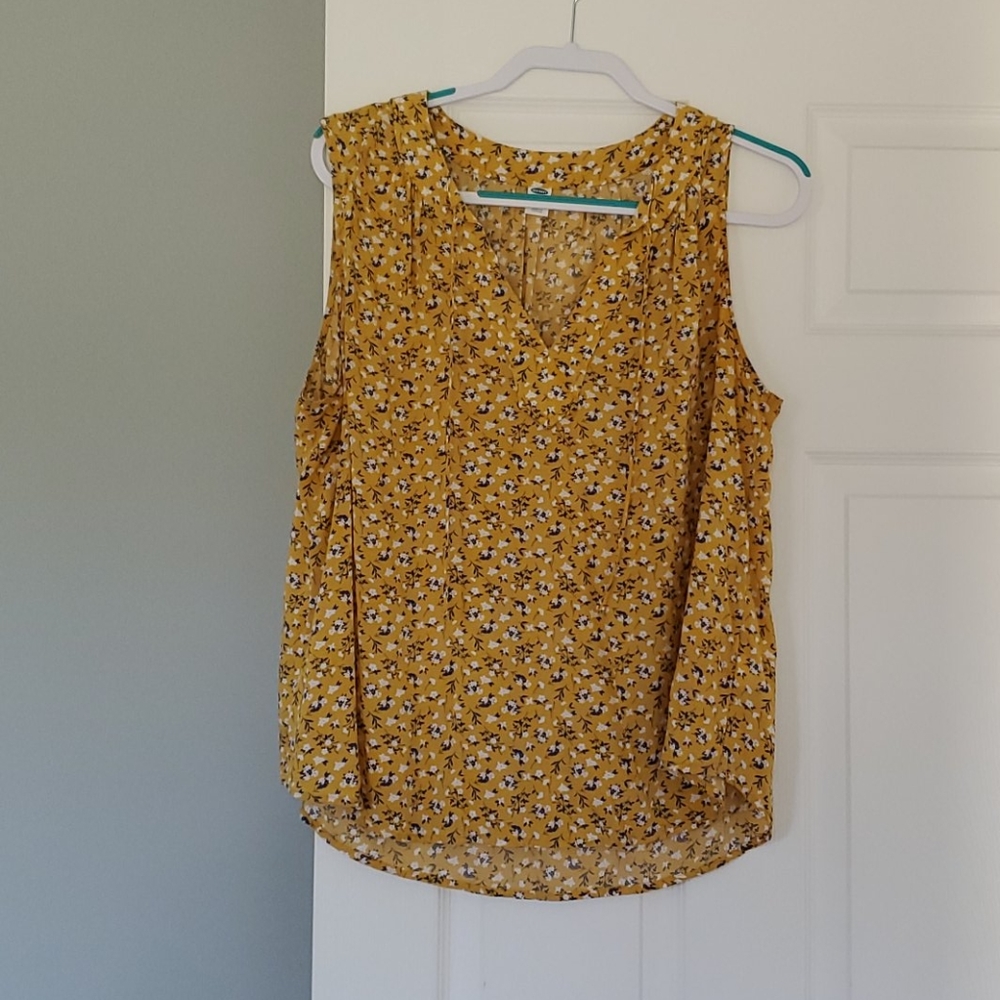 Old Navy women's tank top